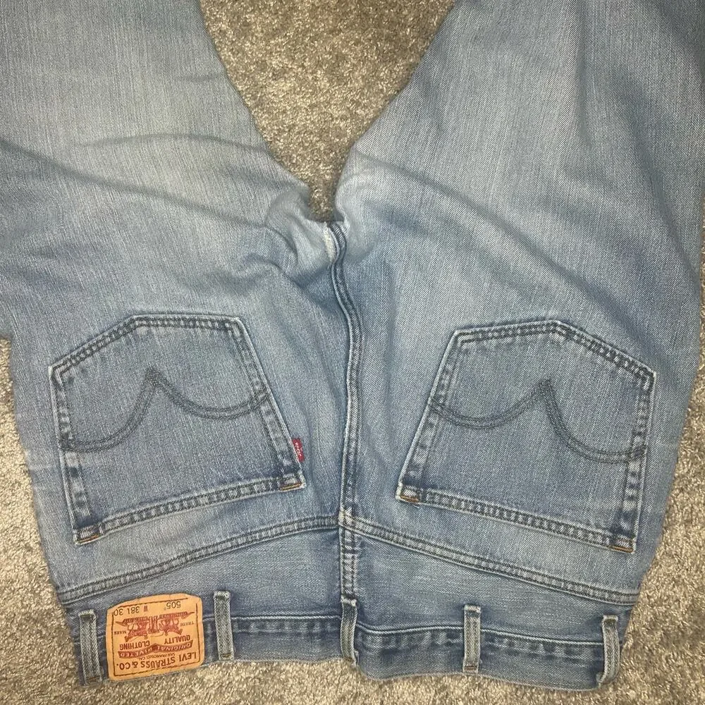 Levi’s 505 Men's Size 38x30 distressed soft broken in Jeans Denim Pants